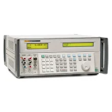 Многоцелевой калибратор Fluke 5522A-PQ/1G 240 фото