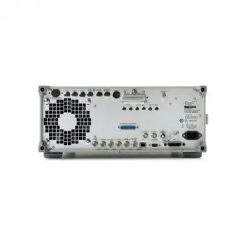 Генератор сигналов НГ и аналоговых видов модуляции Keysight E8257D-520 фото 2