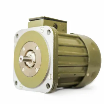 Электродвигатели асинхронные трехфазные с короткозамкнутым ротором ДАК8?300/400-З, ДАК8?1500/400 фото 1