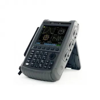 Портативный комбинированный СВЧ анализатор FieldFox Keysight N9928A фото 1